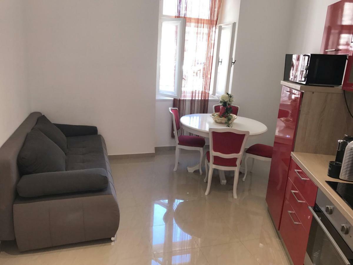 Antic In Center Guest house Pula